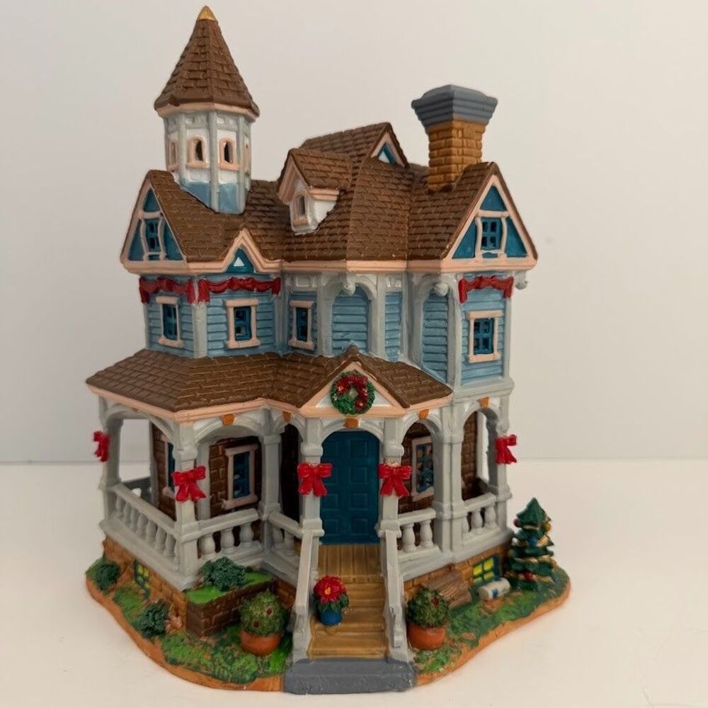 Lemax Christmas Village 2010 Plymouth Corners "Evans Residence" Lighted Building - Picture 5 of 16